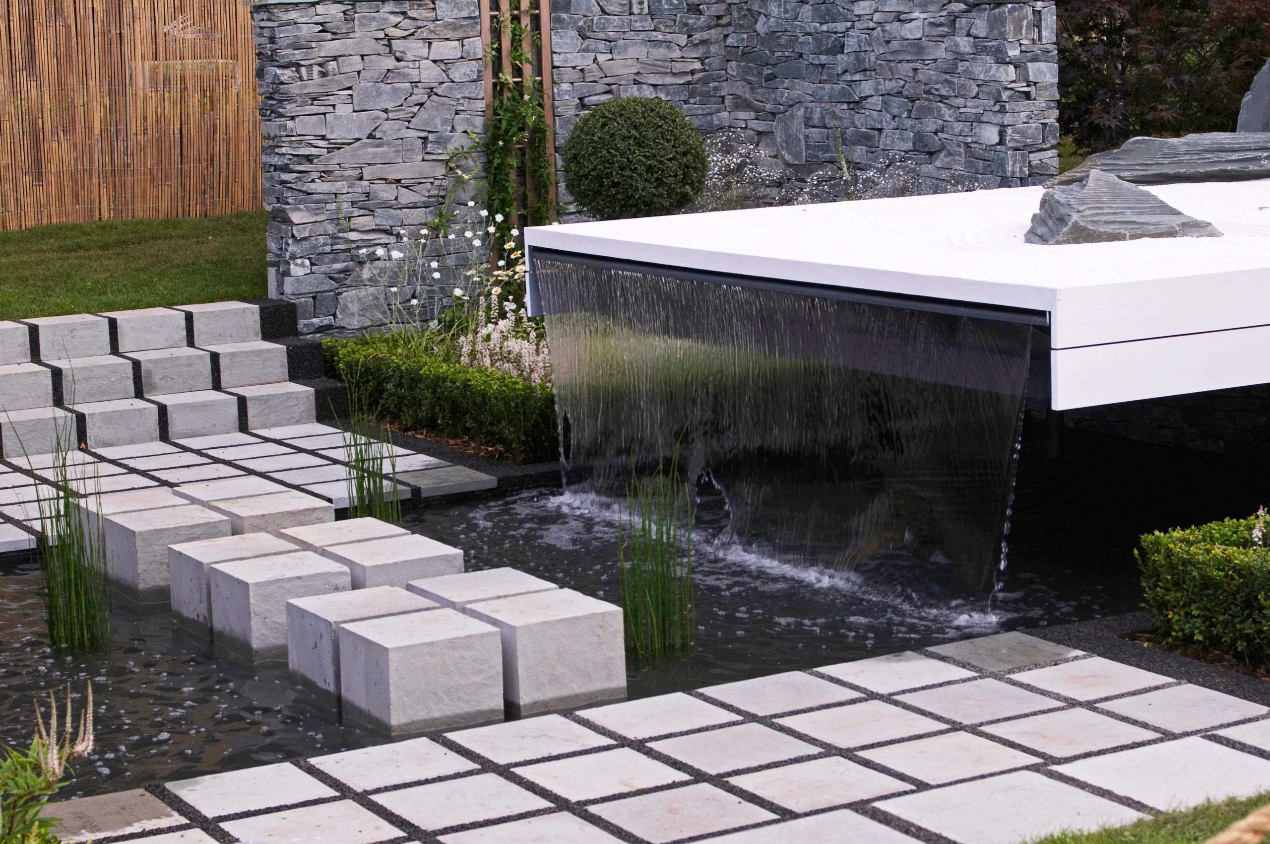 Garden Water Feature And Fountains Installation Company Welling DA16